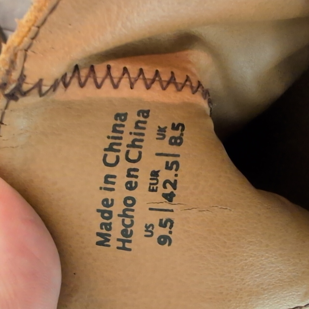 Call it Spring suede boots - Picture 7 of 8